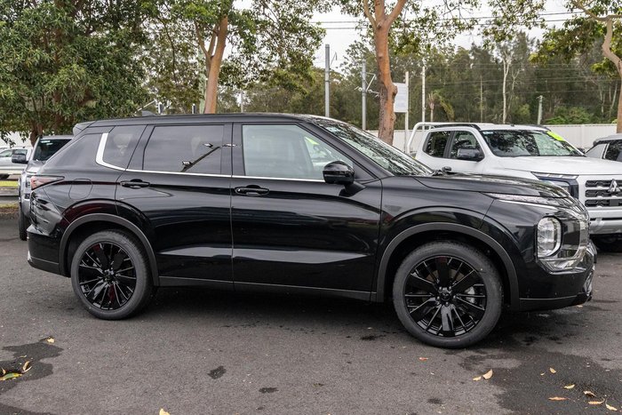2026 Mitsubishi Outlander Black Edition