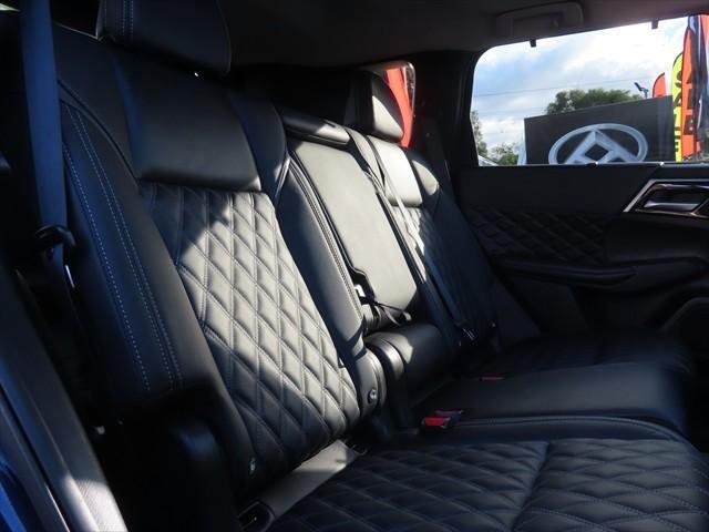 2024 Mitsubishi Outlander Exceed
