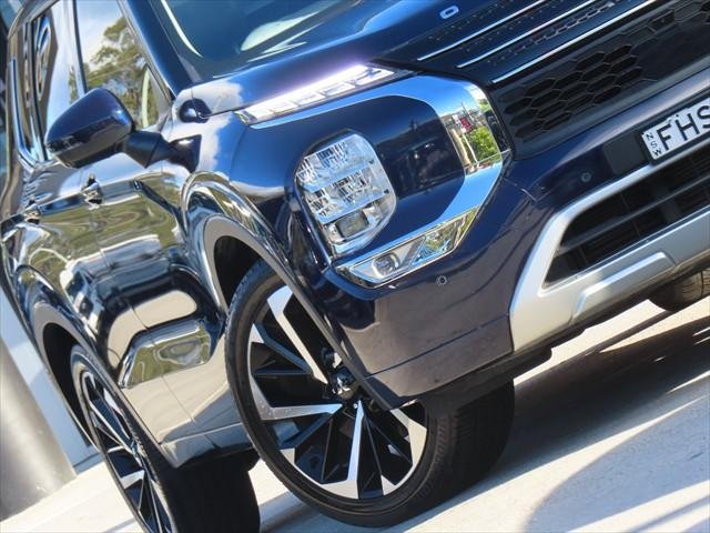 2024 Mitsubishi Outlander Exceed