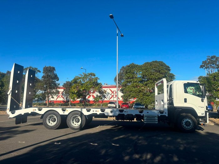2025 Isuzu F Series FVY 260-300 AT R67