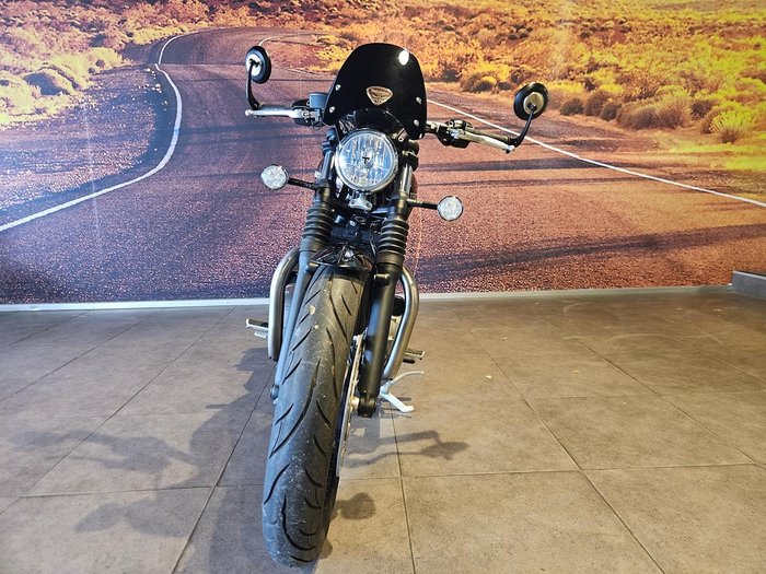 2017 Triumph Bonneville Bobber Bobber Red