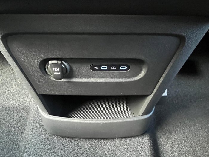 2026 Hyundai STARIA