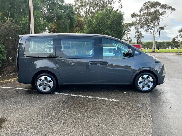 2026 Hyundai STARIA
