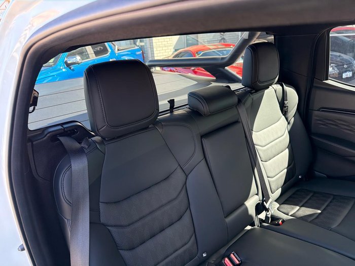2025 Isuzu D-MAX BLADE
