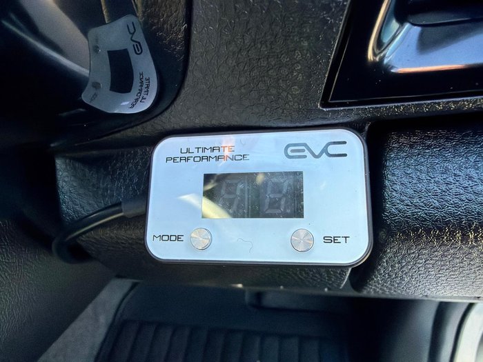 2025 Isuzu D-MAX BLADE