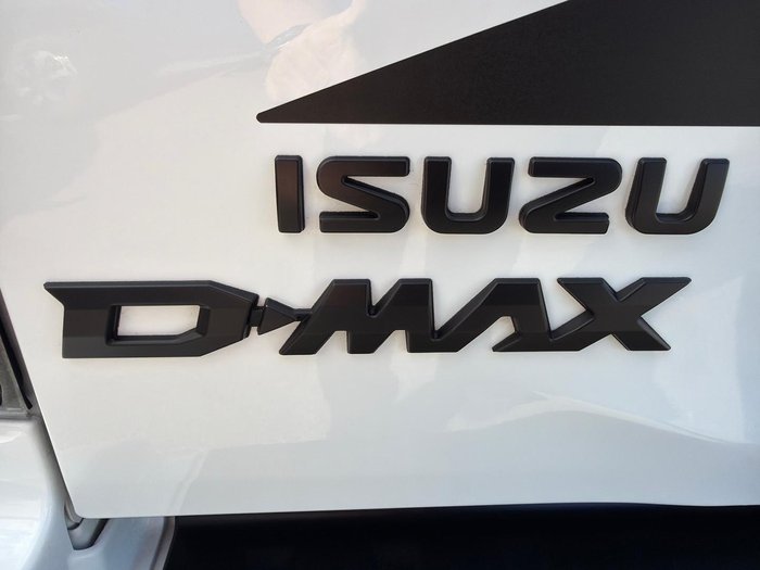 2025 Isuzu D-MAX BLADE