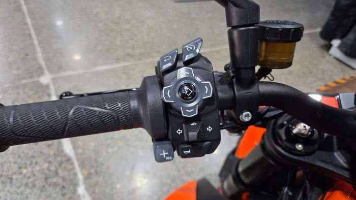 2022 Ktm 1290 SUPER DUKE R ORANGE