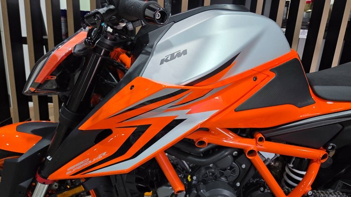 2022 Ktm 1290 SUPER DUKE R ORANGE