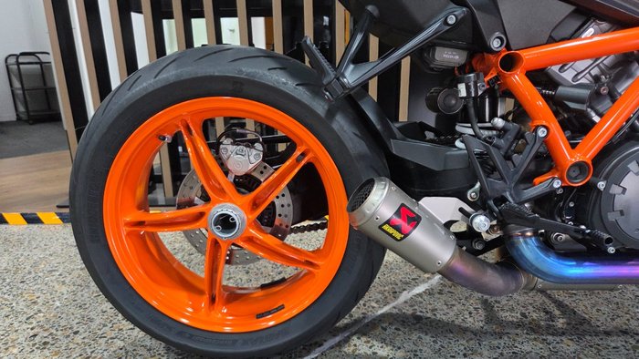 2022 Ktm 1290 SUPER DUKE R ORANGE