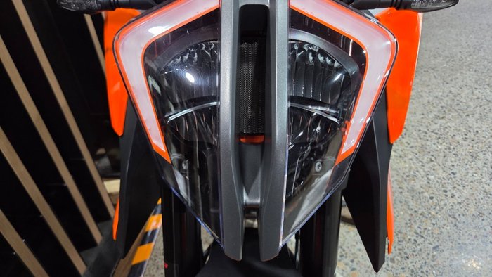 2022 Ktm 1290 SUPER DUKE R ORANGE