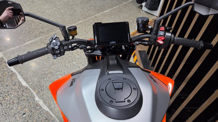 2022 Ktm 1290 SUPER DUKE R ORANGE