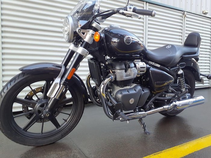 2023 Royal Enfield Super Meteor 650 Meteor Black