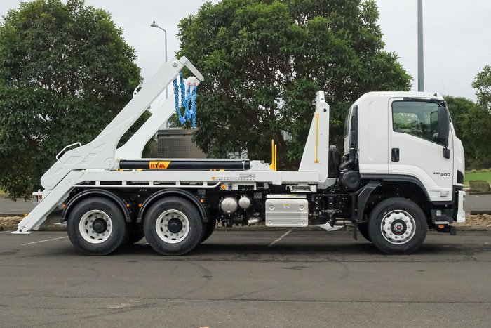 2025 Isuzu F Series FVZ 260-300 AT R46