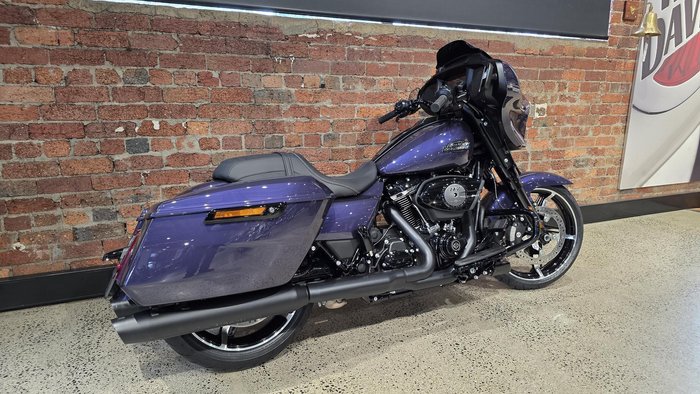 Harley-Davidson Street Glide 117 (FLHX) Touring