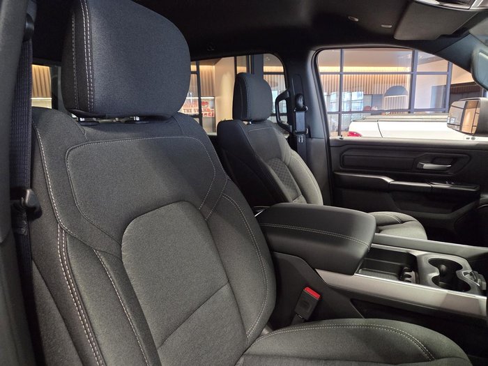 2026 RAM 1500 Express Black Edition Hurricane SO