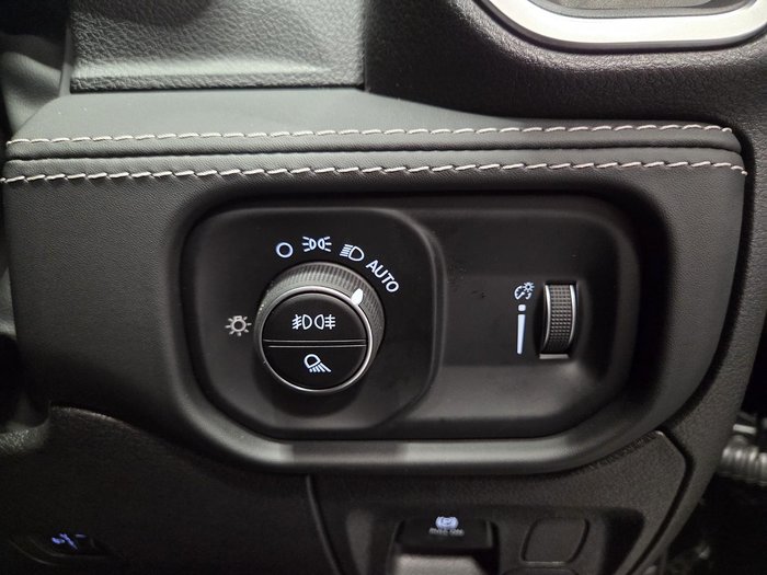 2026 RAM 1500 Express Black Edition Hurricane SO