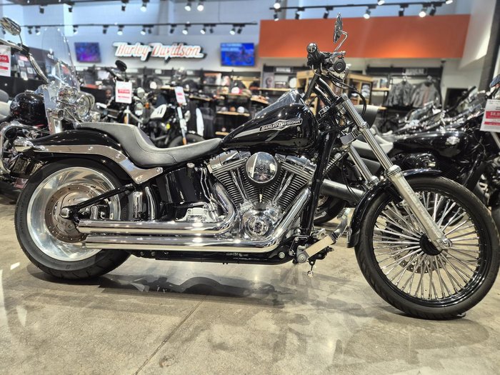 2010 Harley-Davidson Softail Standard 1584 EFI (FXSTI) Softail Black
