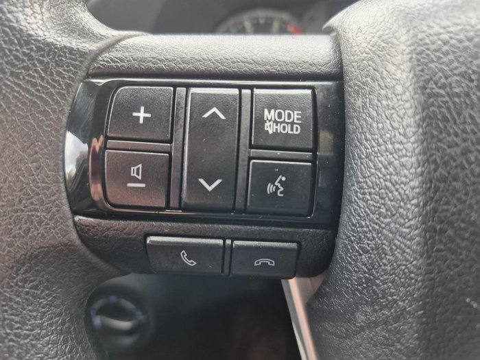 2020 Toyota Hilux SR