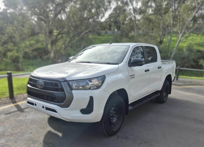 2020 Toyota Hilux SR