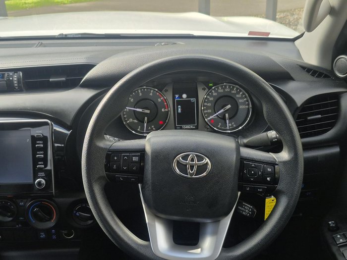 2020 Toyota Hilux SR