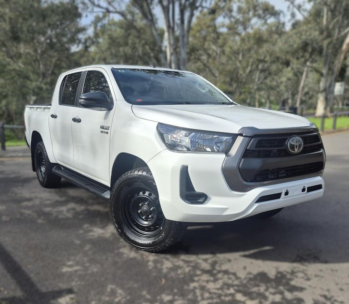 2020 Toyota Hilux SR