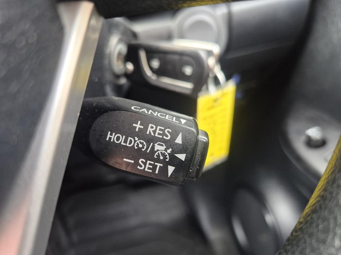 2020 Toyota Hilux SR