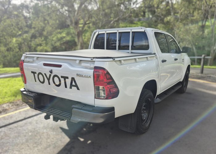 2020 Toyota Hilux SR