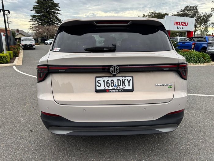 2025 MG MGS5 EV Essence 62 ZS3EM MY25 Champagne Gold