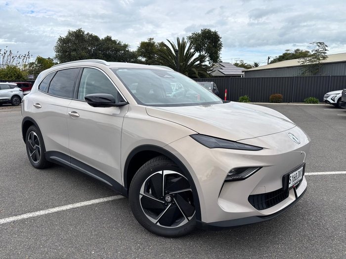2025 MG MGS5 EV Essence 62 ZS3EM MY25 Champagne Gold