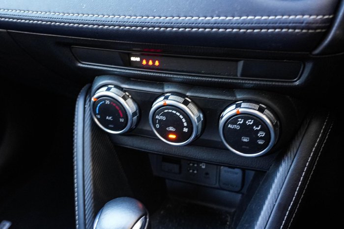 2022 Mazda 2 G15 Evolve
