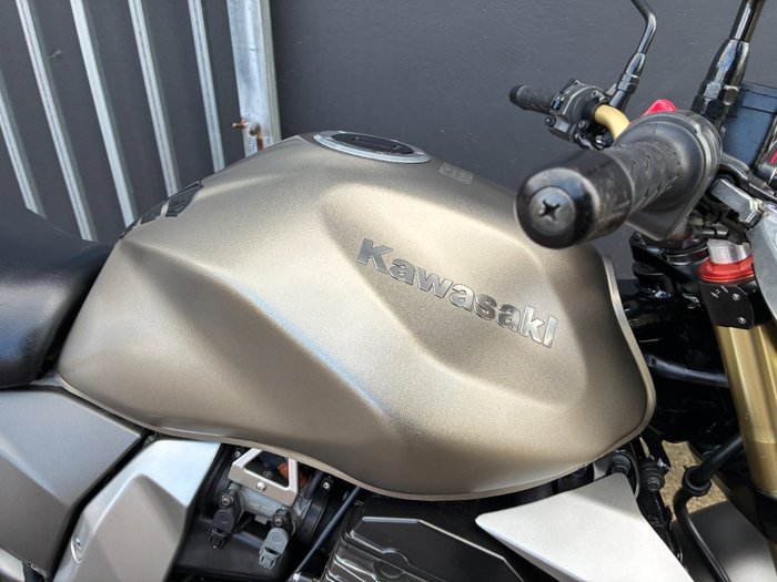 2004 Kawasaki Z1000 SILVER