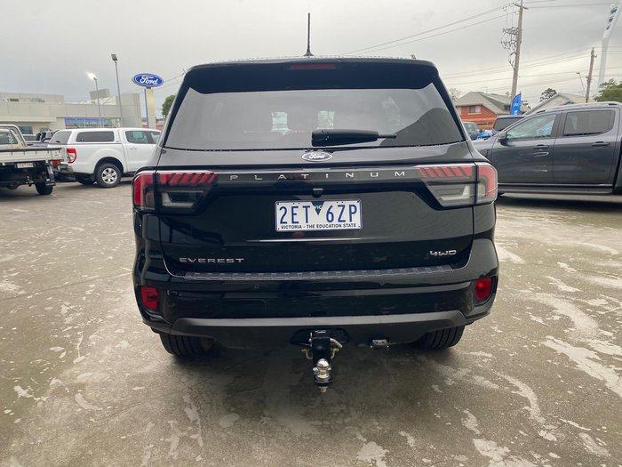 2024 Ford Everest Platinum
