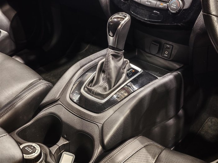 2019 Nissan X-TRAIL ST-L