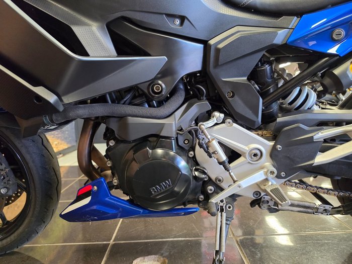 2023 BMW F 900 XR SPORT BLACK