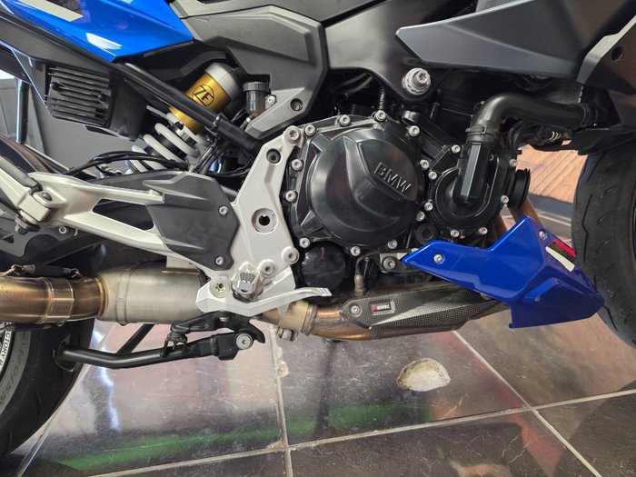 2023 BMW F 900 XR SPORT BLACK