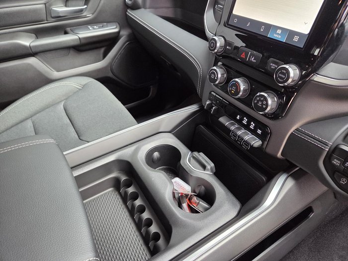 2026 RAM 1500 Express Black Edition Hurricane SO