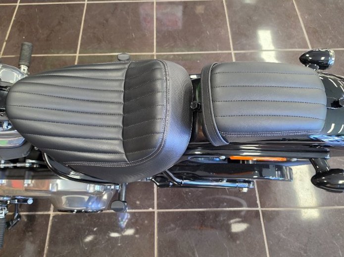 2025 HARLEY-DAVIDSON FXBB STREET BOB (117) BLACK
