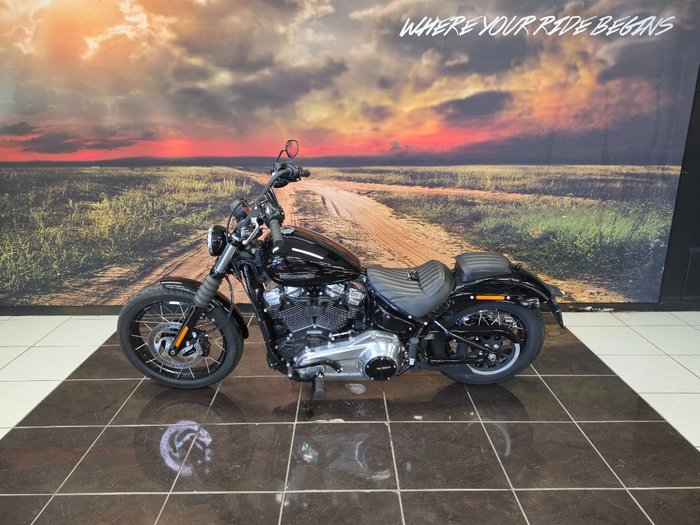 2025 HARLEY-DAVIDSON FXBB STREET BOB (117) BLACK