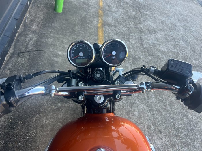 2021 Royal Enfield INTERCEPTOR 650 CLASSIC ORANGE