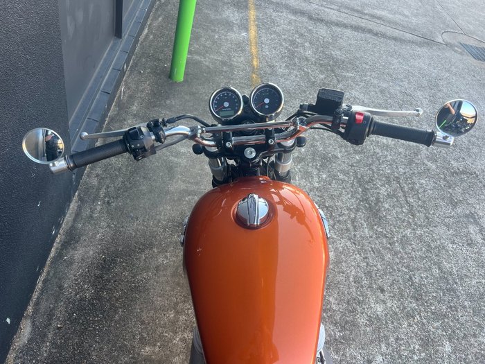 2021 Royal Enfield INTERCEPTOR 650 CLASSIC ORANGE