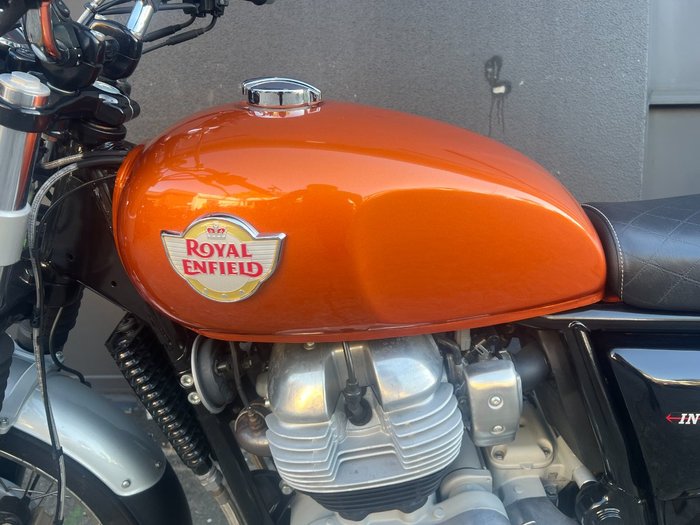 2021 Royal Enfield INTERCEPTOR 650 CLASSIC ORANGE