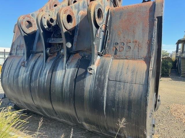 2000 Hitachi Ex5600-6