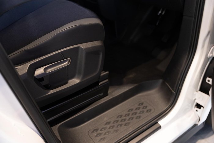 2025 Volkswagen ID. Buzz Cargo BEV550