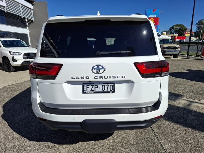 2026 Toyota Landcruiser VX