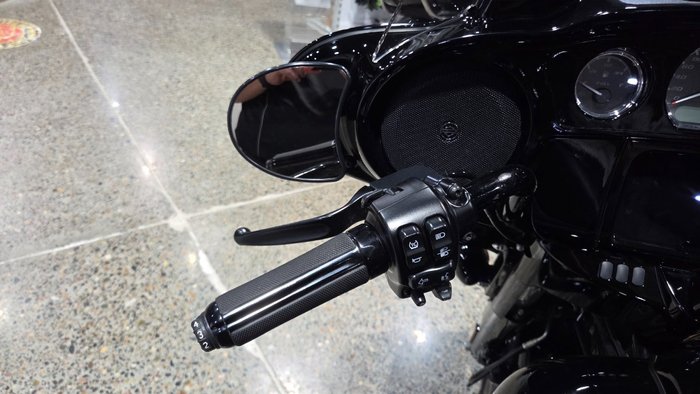 2021 Harley-Davidson FLHXS STREET GLIDE SPECIAL Black