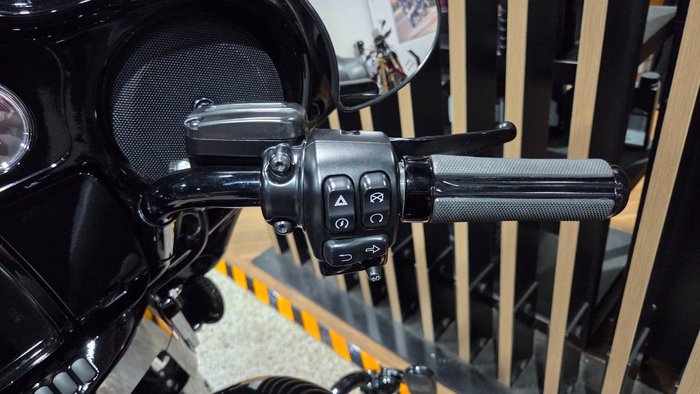2021 Harley-Davidson FLHXS STREET GLIDE SPECIAL Black
