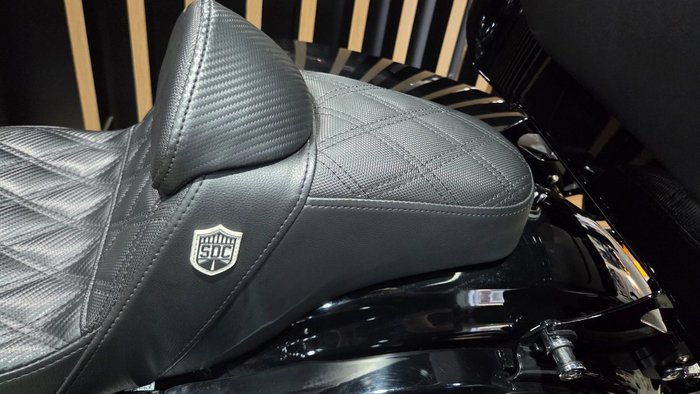 2021 Harley-Davidson FLHXS STREET GLIDE SPECIAL Black