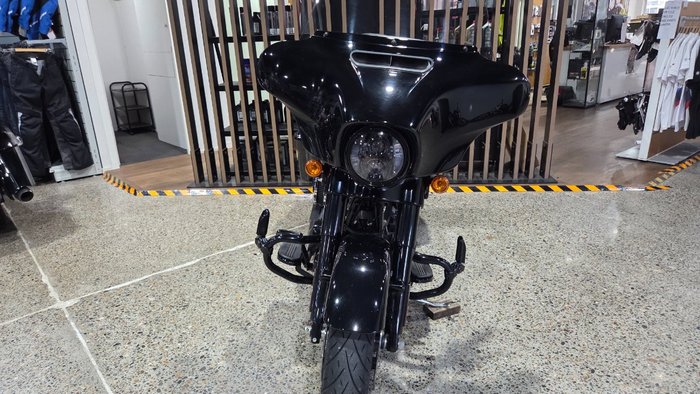 2021 Harley-Davidson FLHXS STREET GLIDE SPECIAL Black