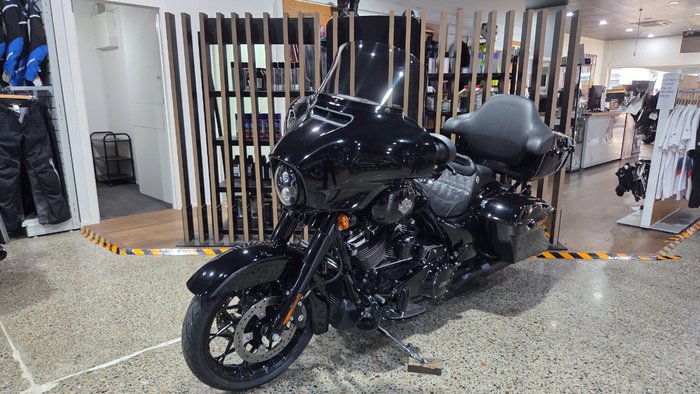 2021 Harley-Davidson FLHXS STREET GLIDE SPECIAL Black