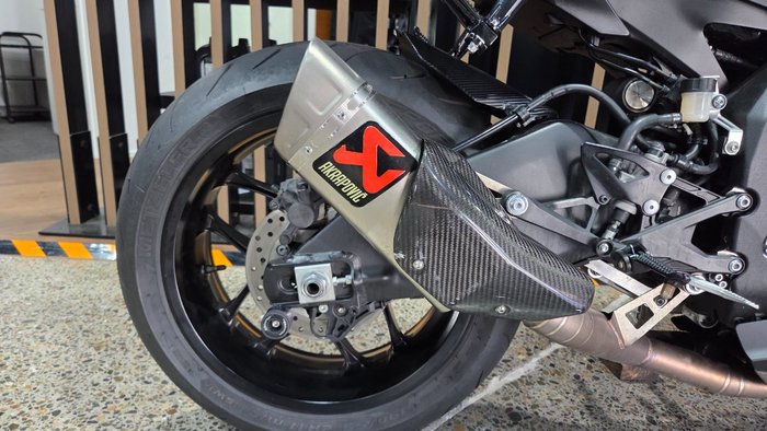 2024 Yamaha YZF-R1 Black